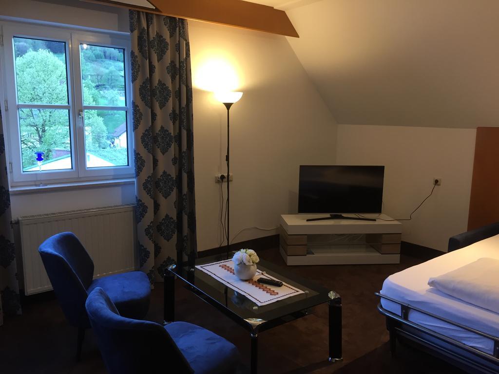 Hotel Goldenes Schiff Engelhartszell Exteriör bild