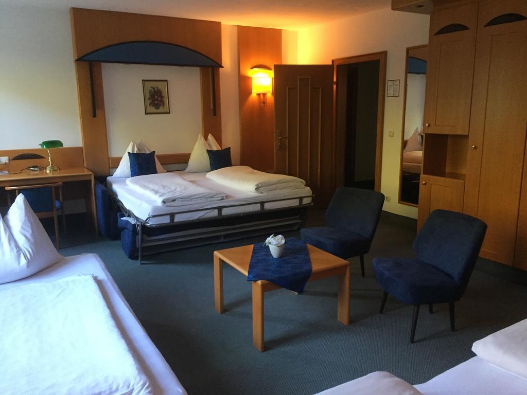 Hotel Goldenes Schiff Engelhartszell Exteriör bild